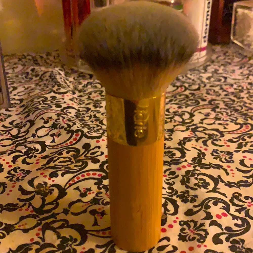 Tarte airbrush foundation brush